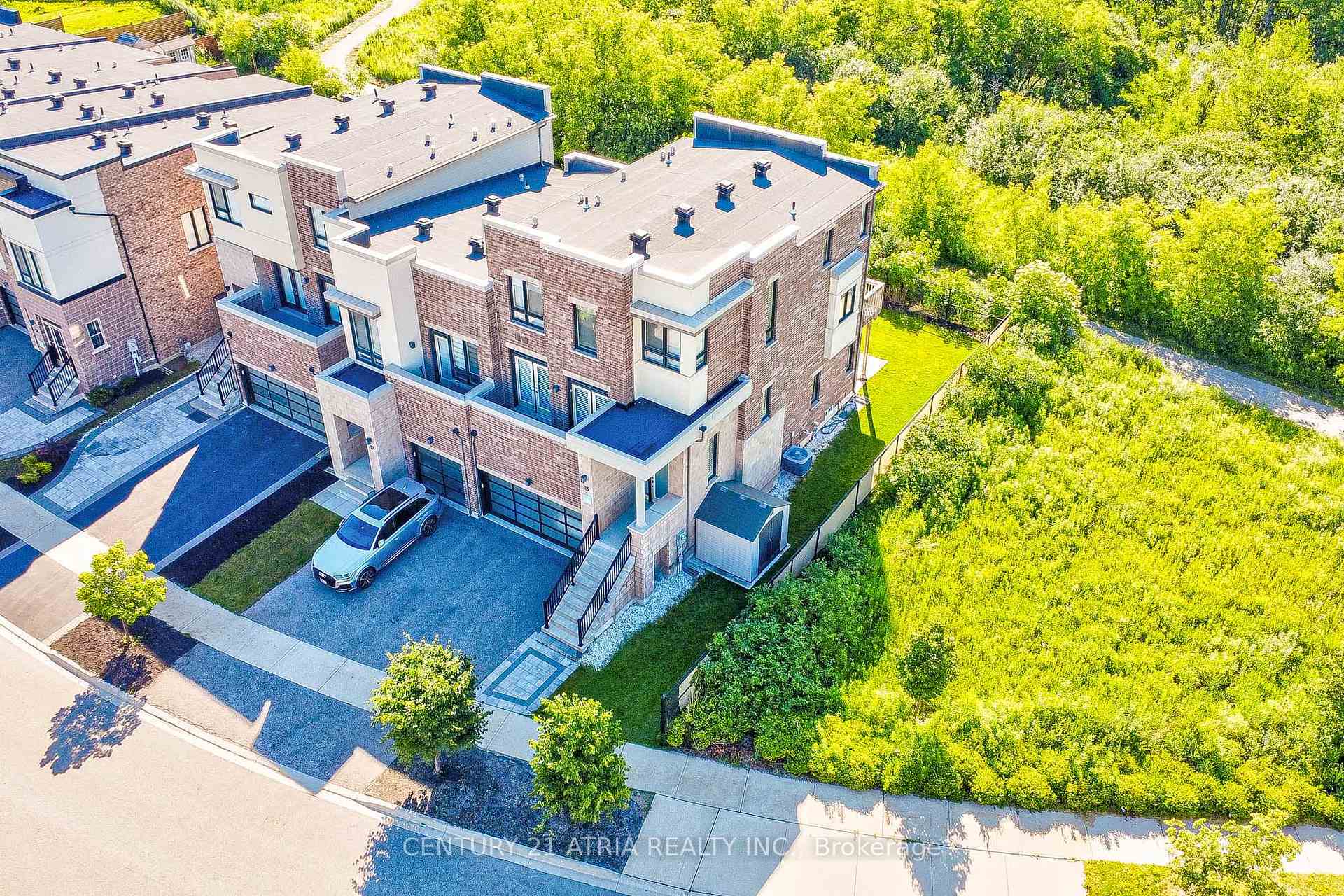 Property Photo: 15 Anchusa Drive ON L4E 5B6