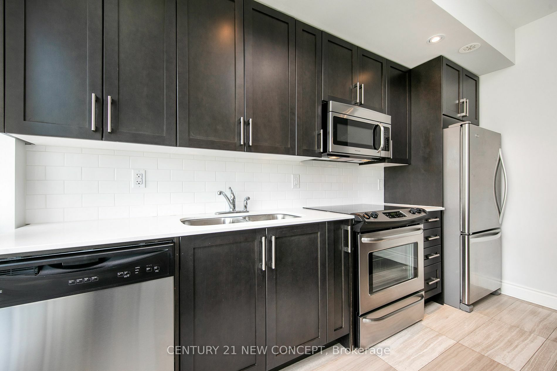 Property Photo:  639 Lawrence Ave W 320  ON M6A 1A9 