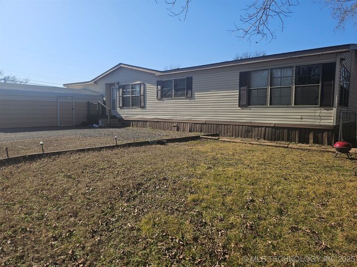 112 E Bois D Arc Avenue  Fort Gibson OK 74434 photo