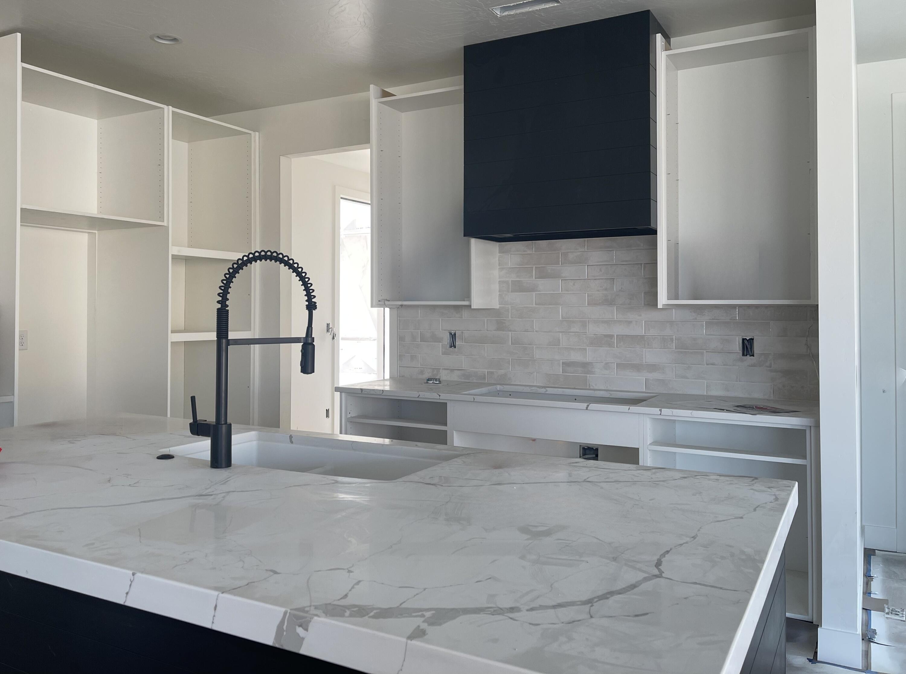 Property Photo: 592 S 1800 W UT 84737