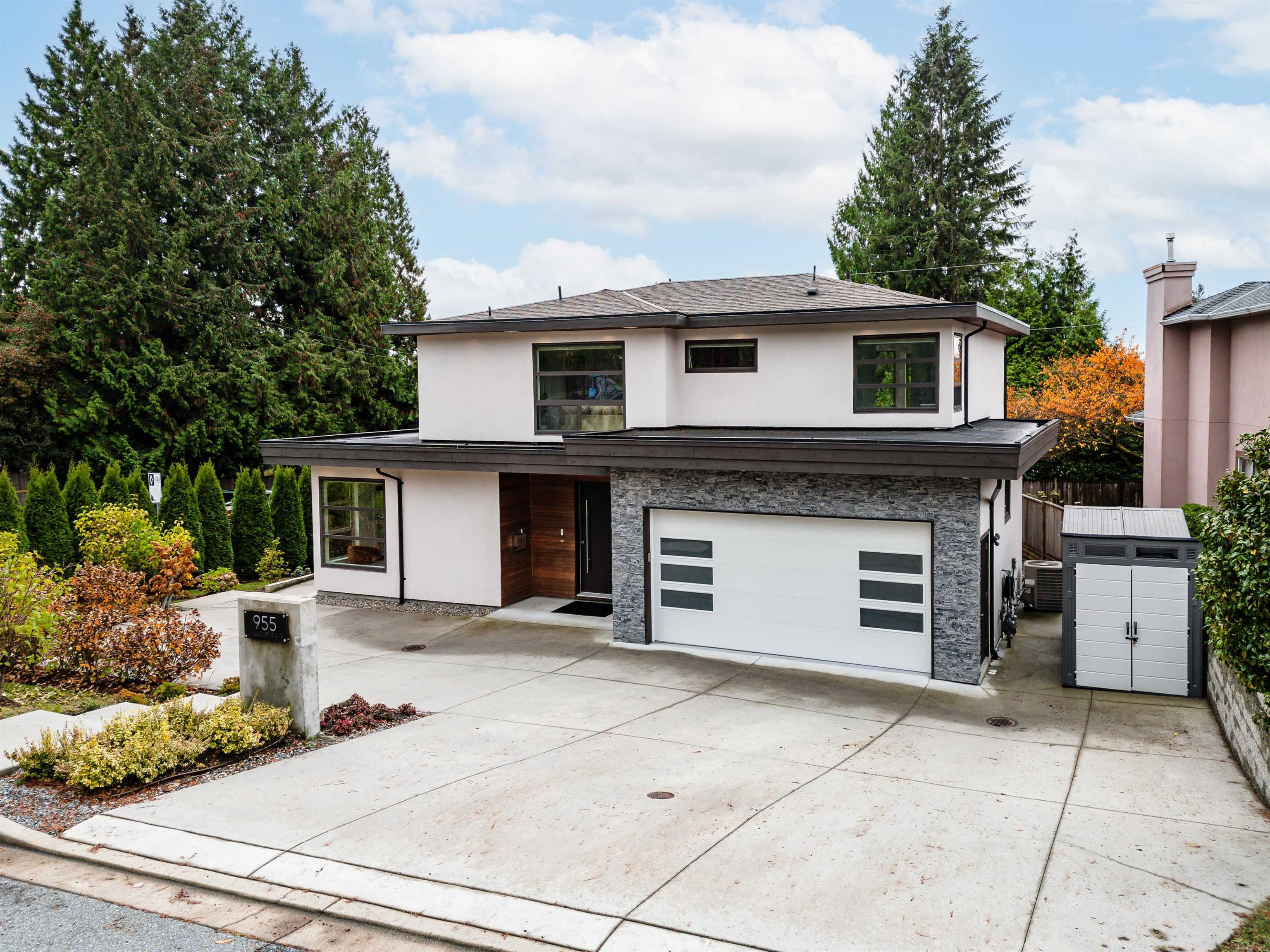 Property Photo: 955 Melbourne Avenue BC V7R 1P1