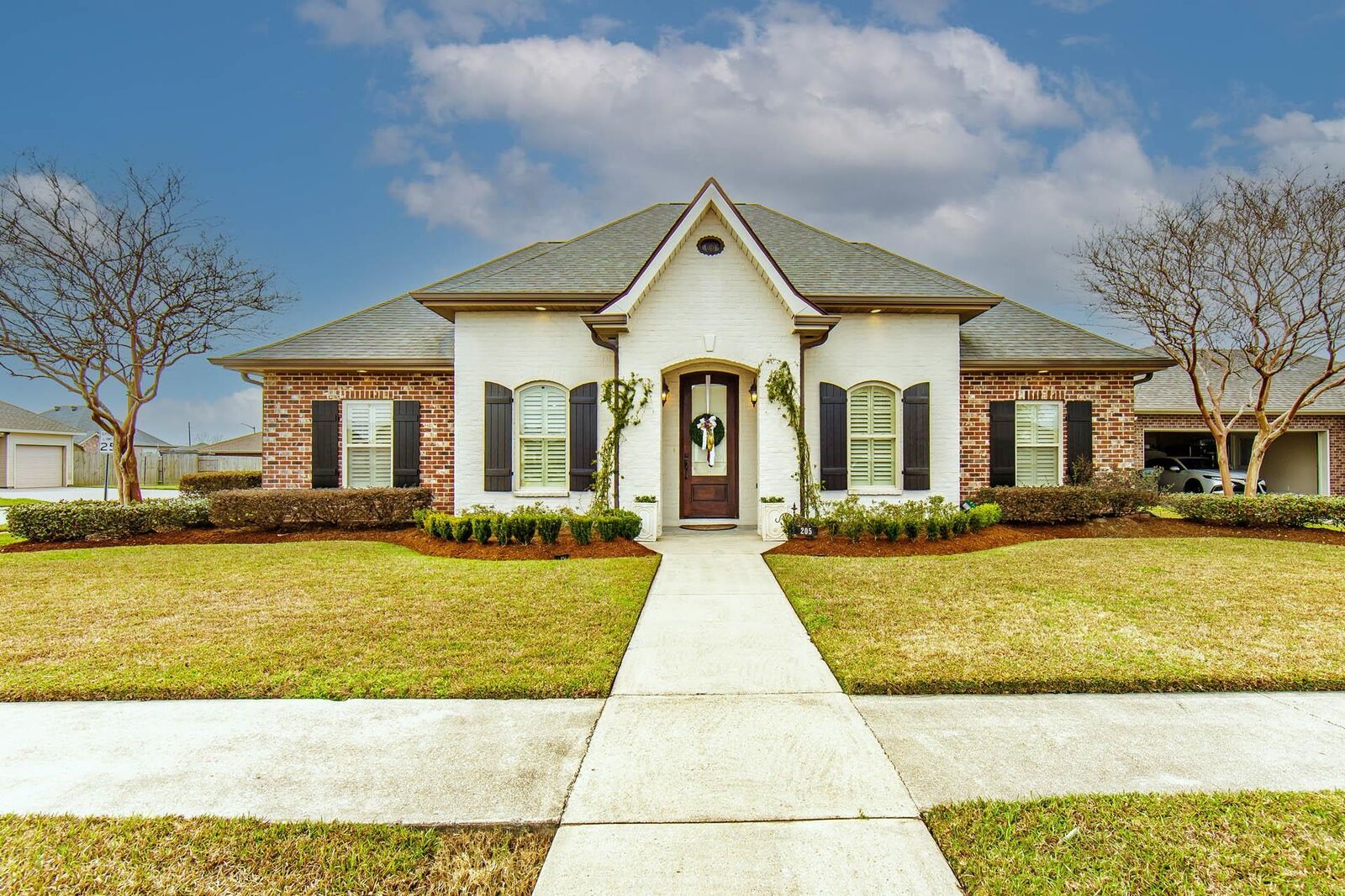 Property Photo: 205 Camille St LA 70360