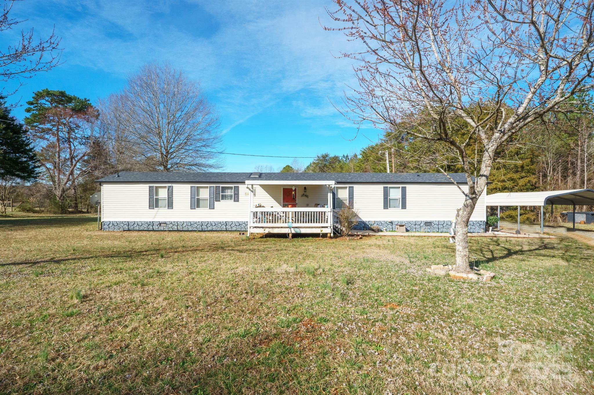 Property Photo:  3765 Killian Road  NC 28092 