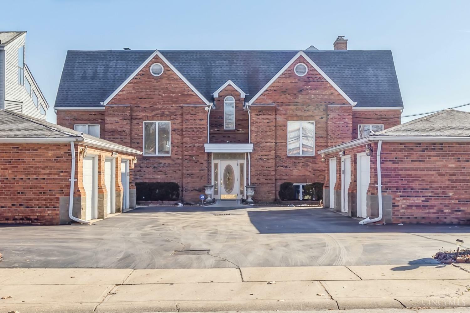 Property Photo: 390 Grand Avenue OH 45205