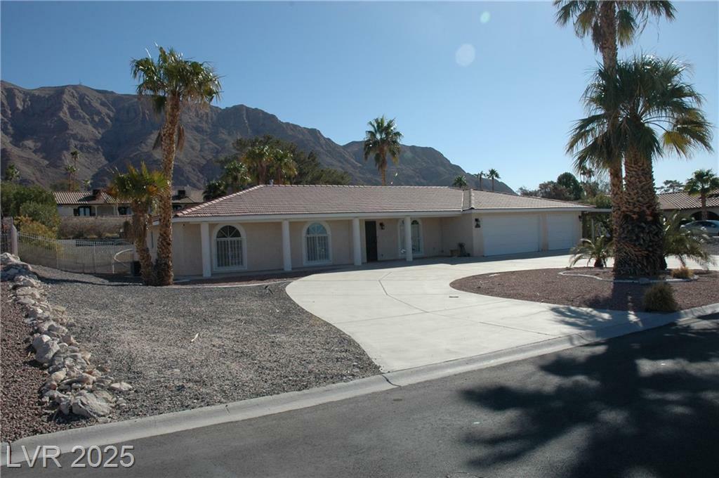 1108 Sidehill Way  Las Vegas NV 89110 photo