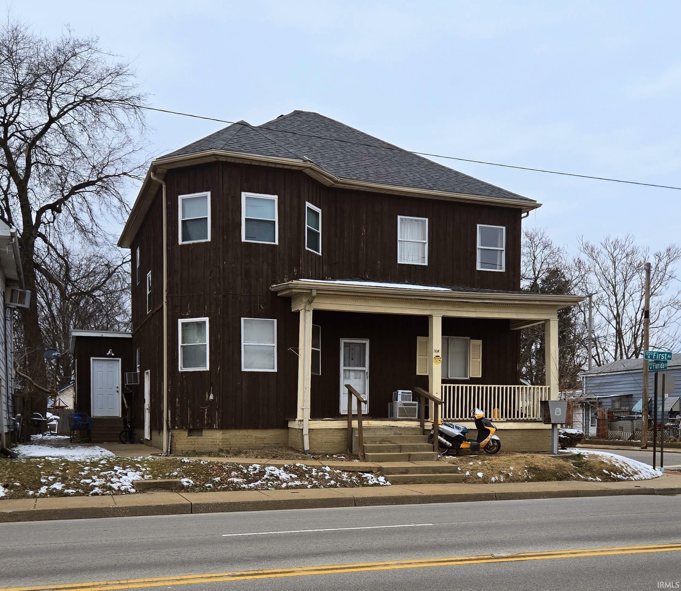 Property Photo:  1224 N First Avenue  IN 47710 