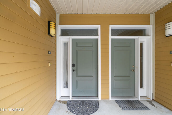 Property Photo: 3001 River Towne Way 304 TN 37920