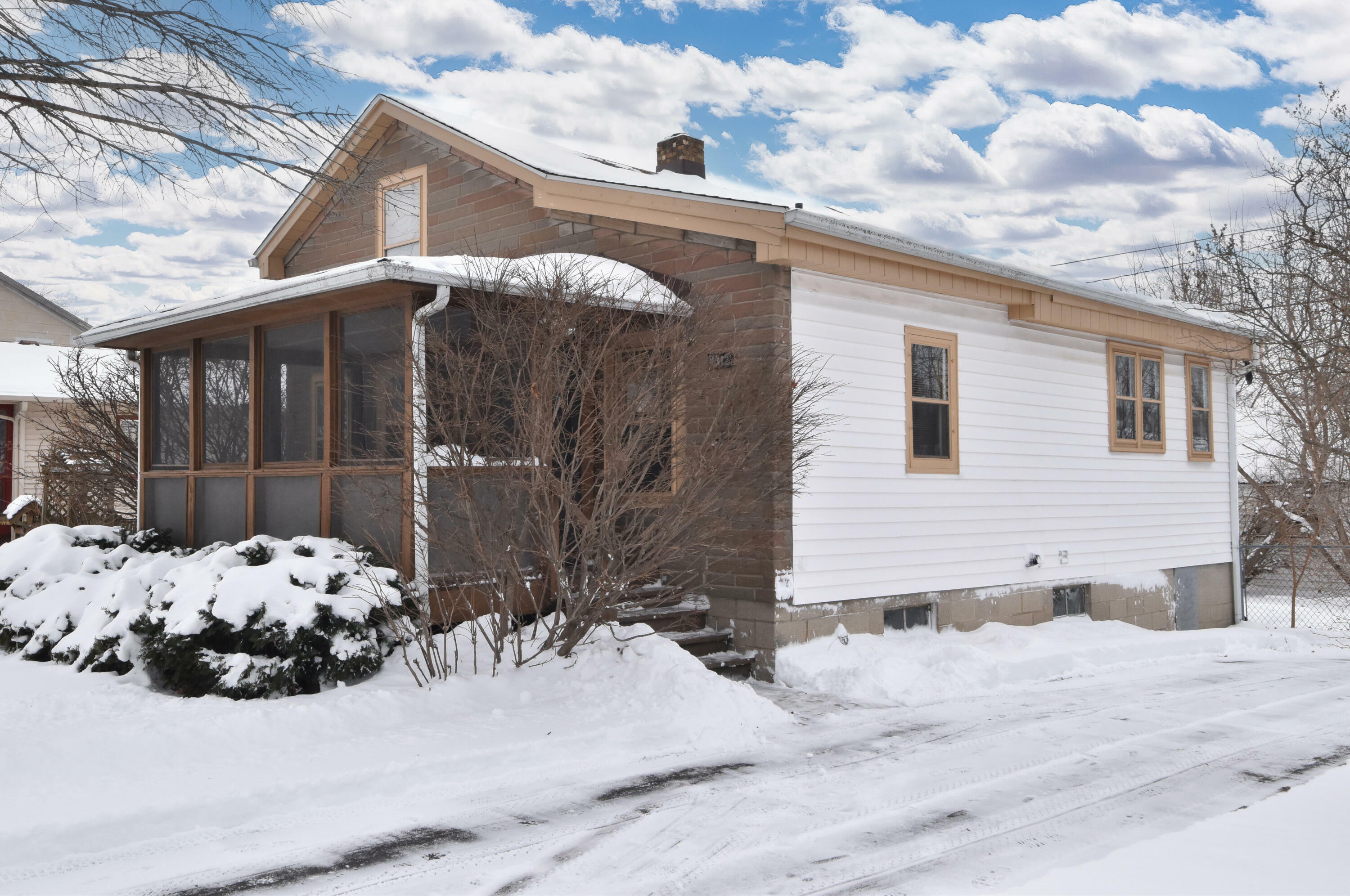 Property Photo:  4312 Olive St  WI 53405 