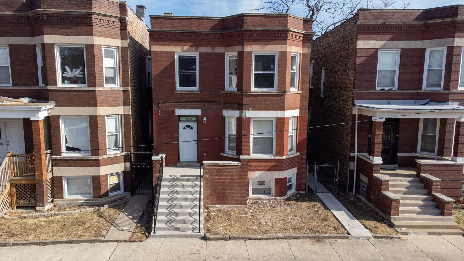 Property Photo:  7047 S Carpenter Street  IL 60621 