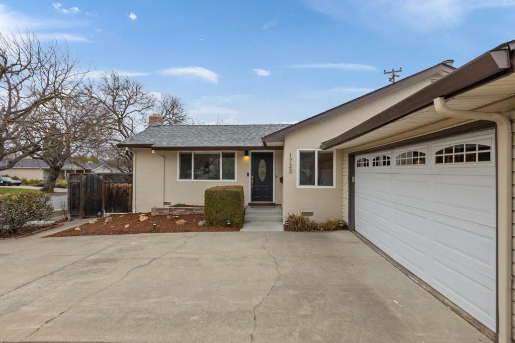 Property Photo:  1723 Almond Blossom Lane  CA 95124 