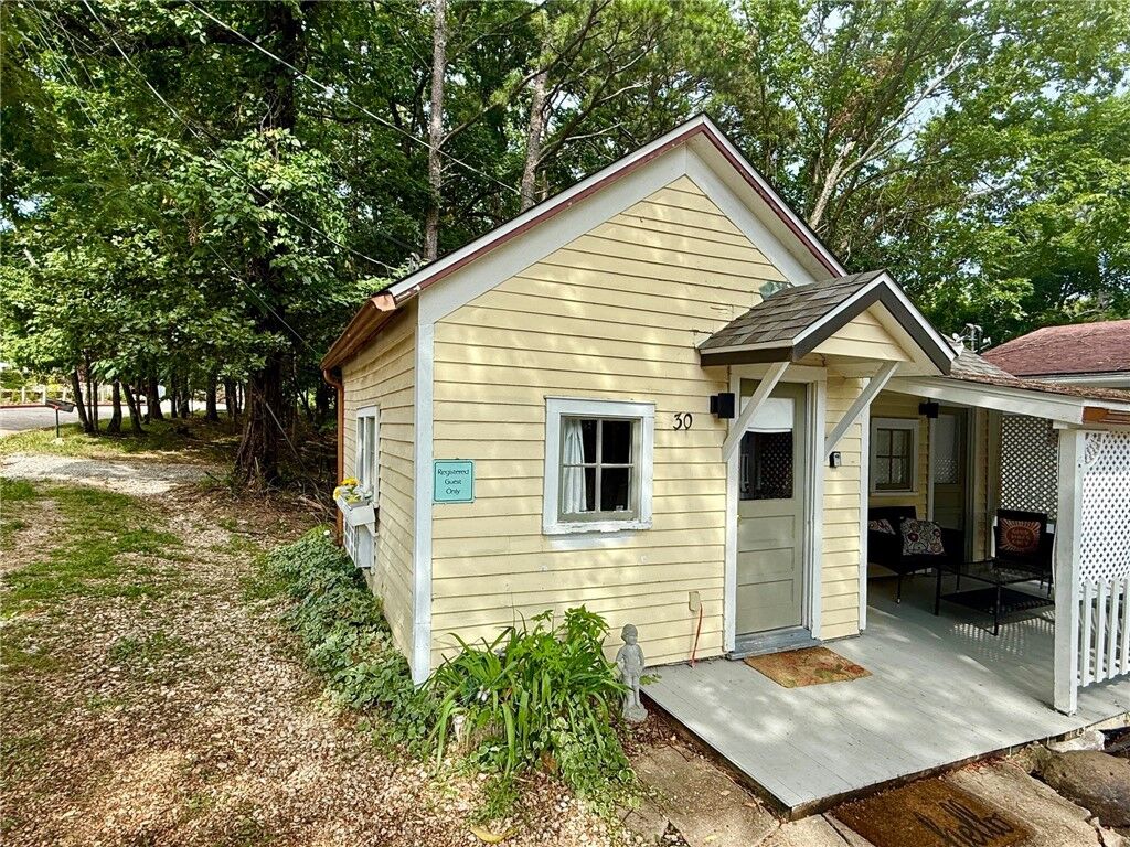 Property Photo: 30 Kingshighway AR 72632