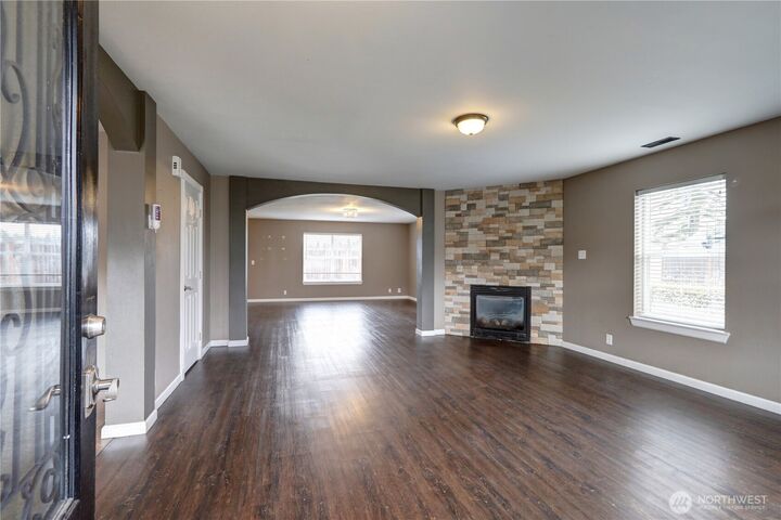 Property Photo:  304  Easy Street SE  WA 48576 