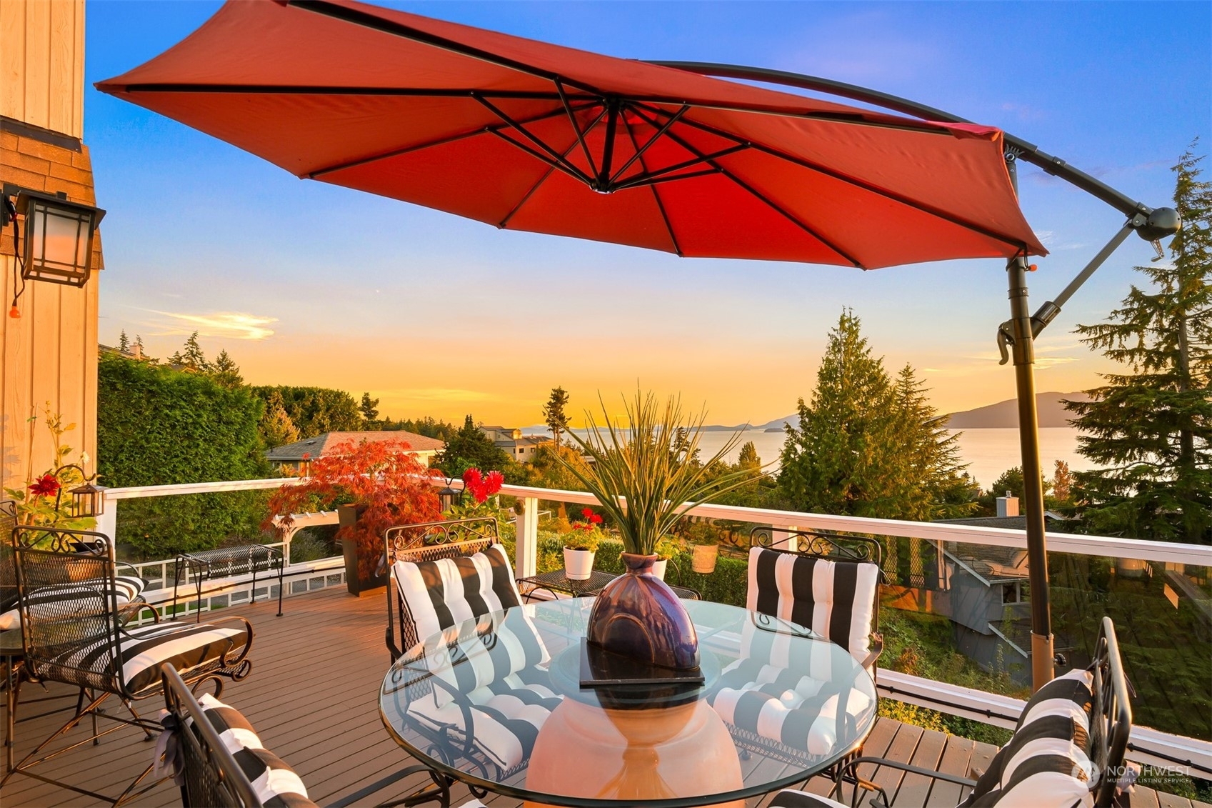 Property Photo:  407 S Clarkwood Drive  WA 98225 