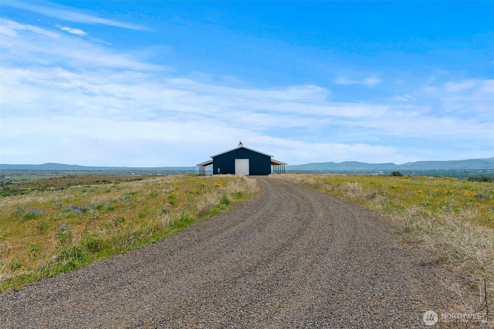 Property Photo: 920 Sundance Lane WA 98926