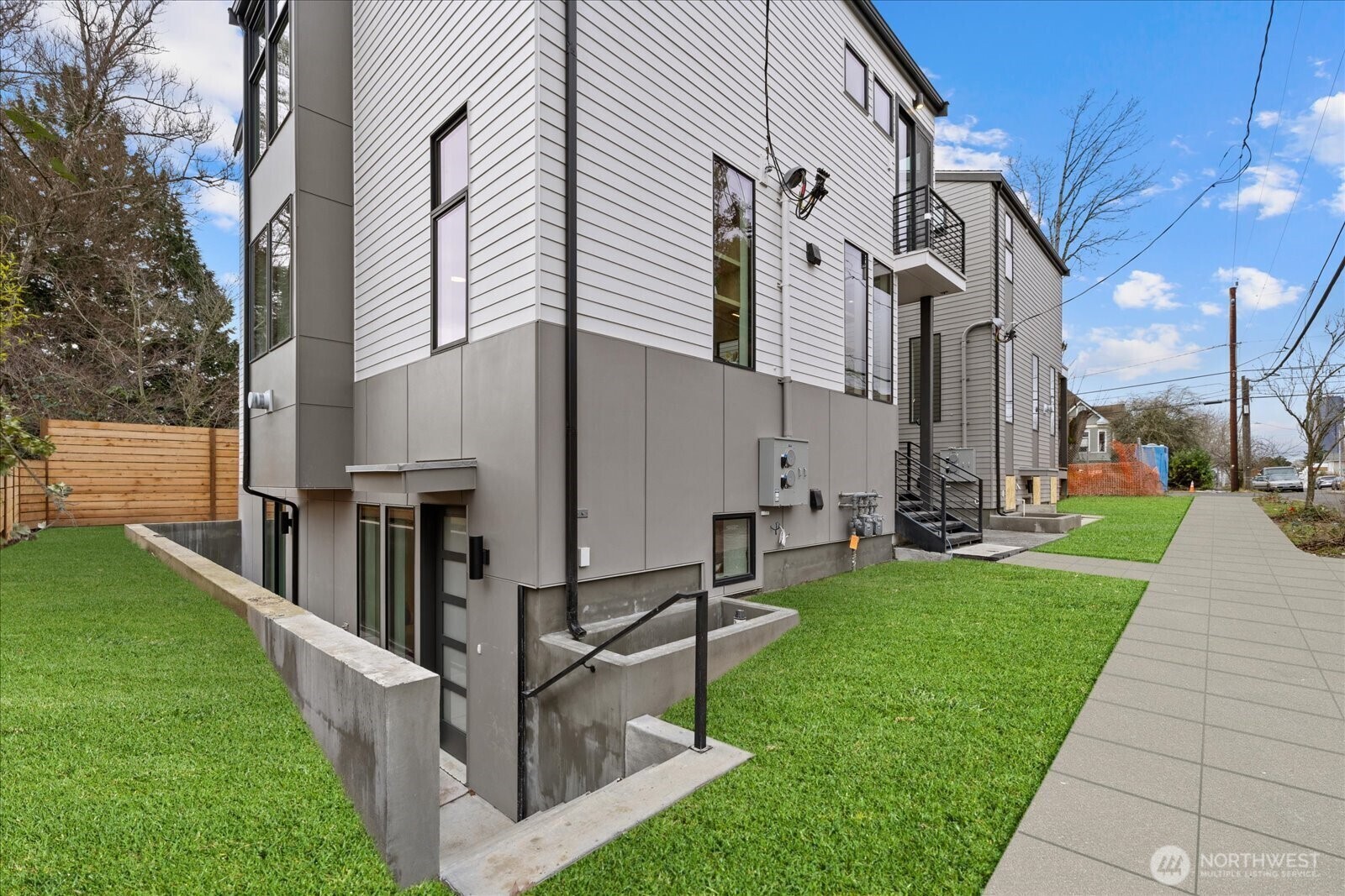 Property Photo: 2405 E Fir Street WA 98122