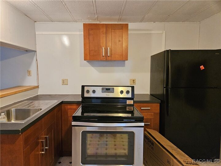 Property Photo: 89 S Scarboro Avenue FL 34461