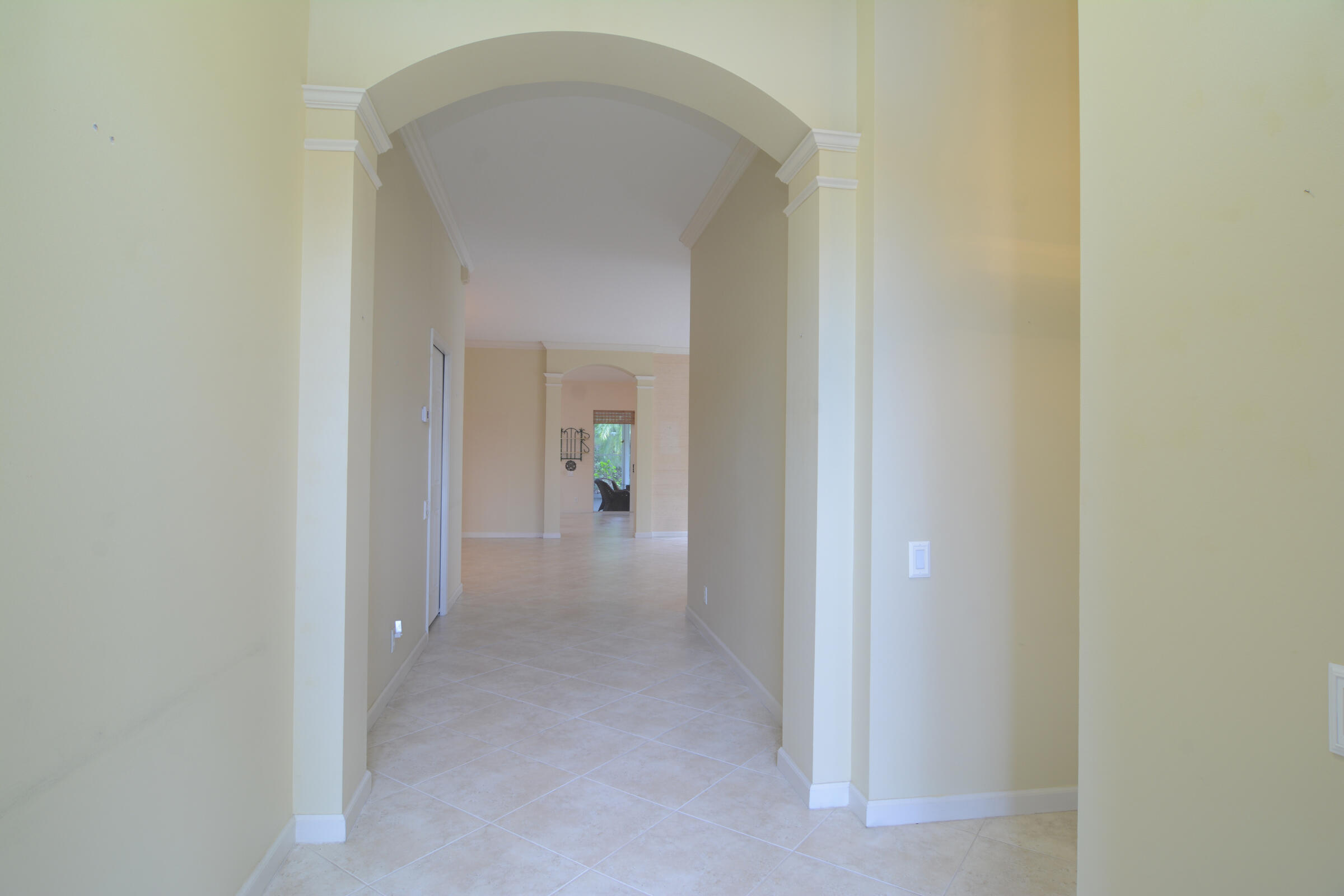 Property Photo: 406 NW Sunview Way FL 34986