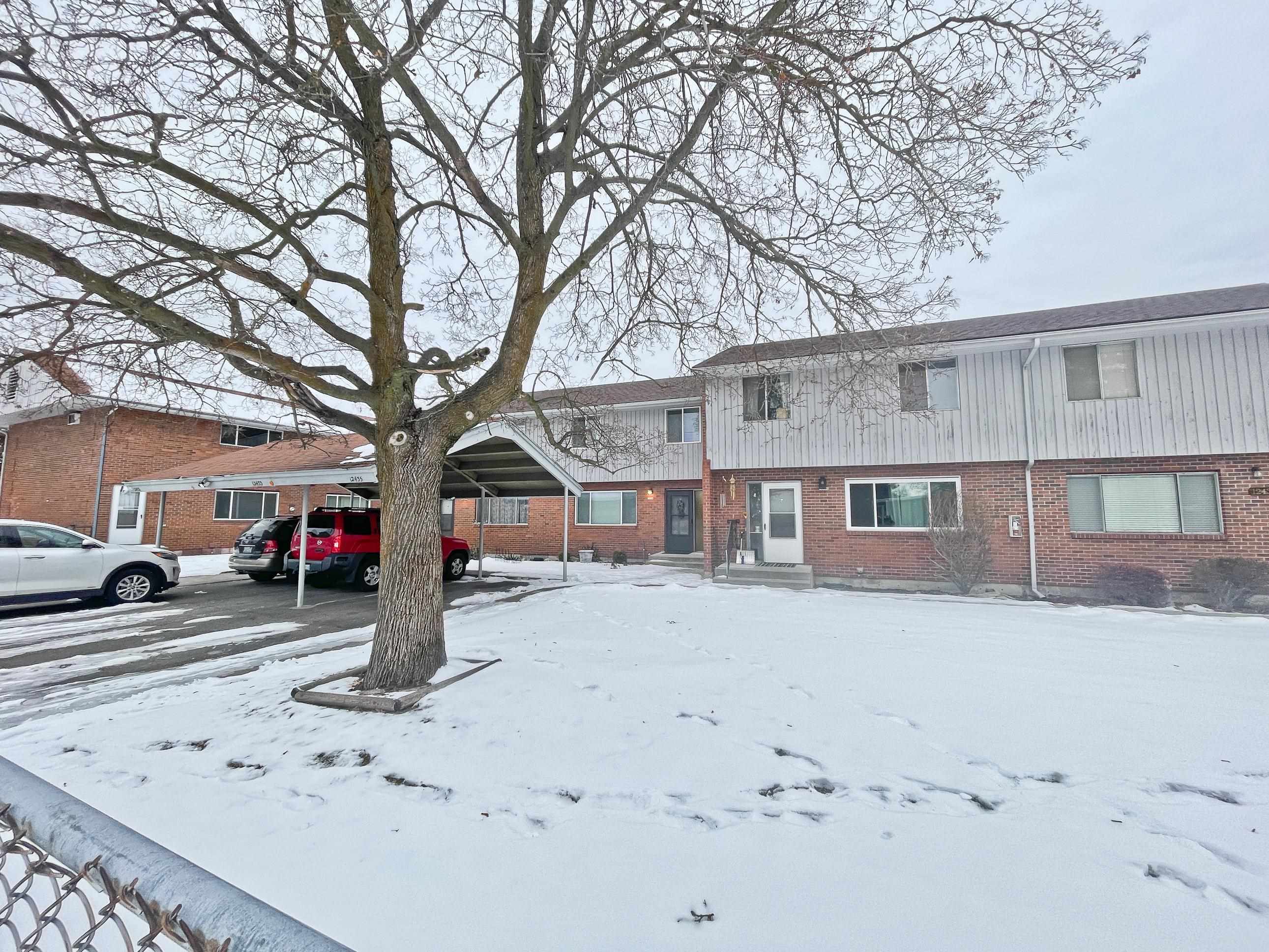 Property Photo: 12433 E Olive Ave 33 WA 99216