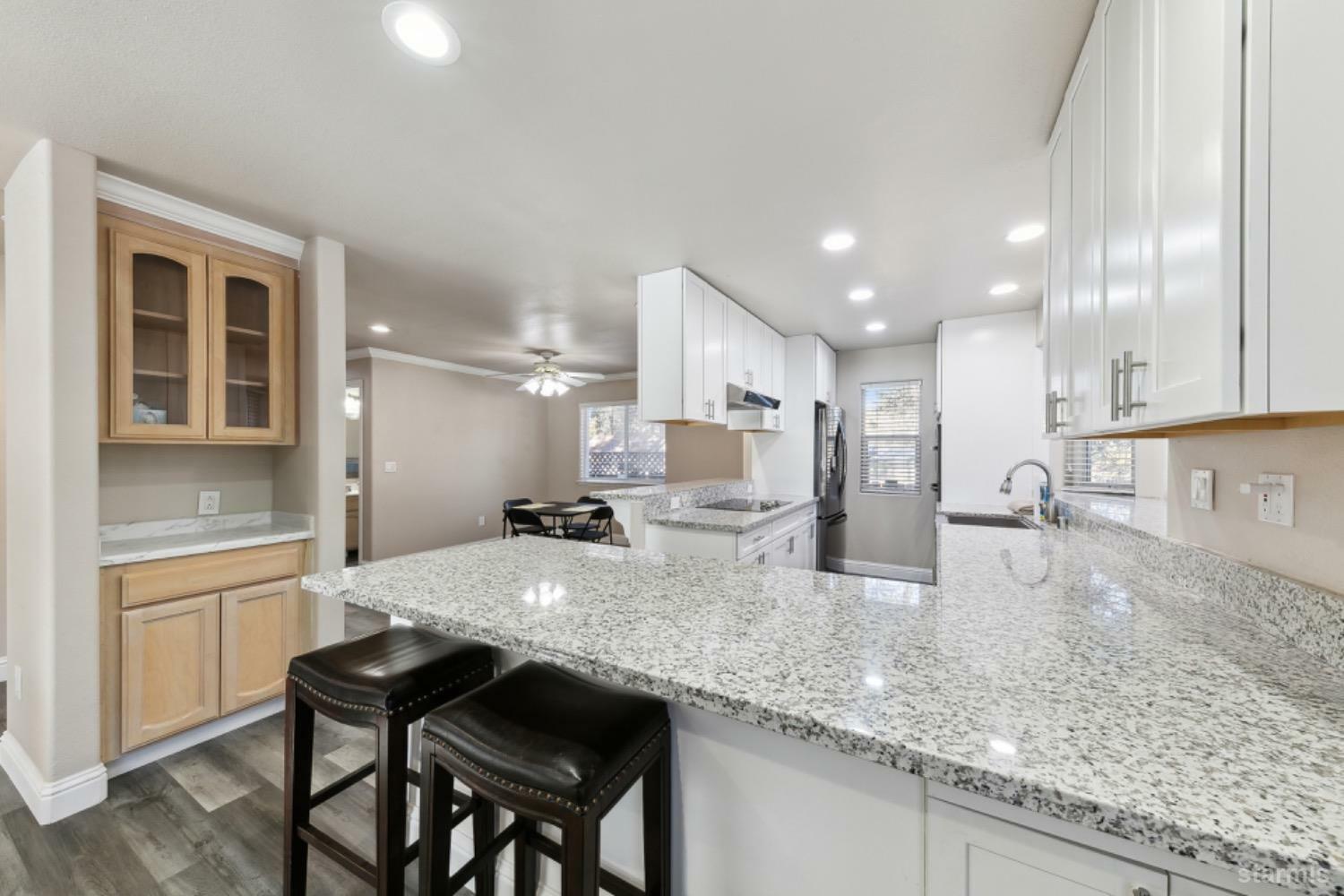 Property Photo: 2543 Knox Avenue CA 96150