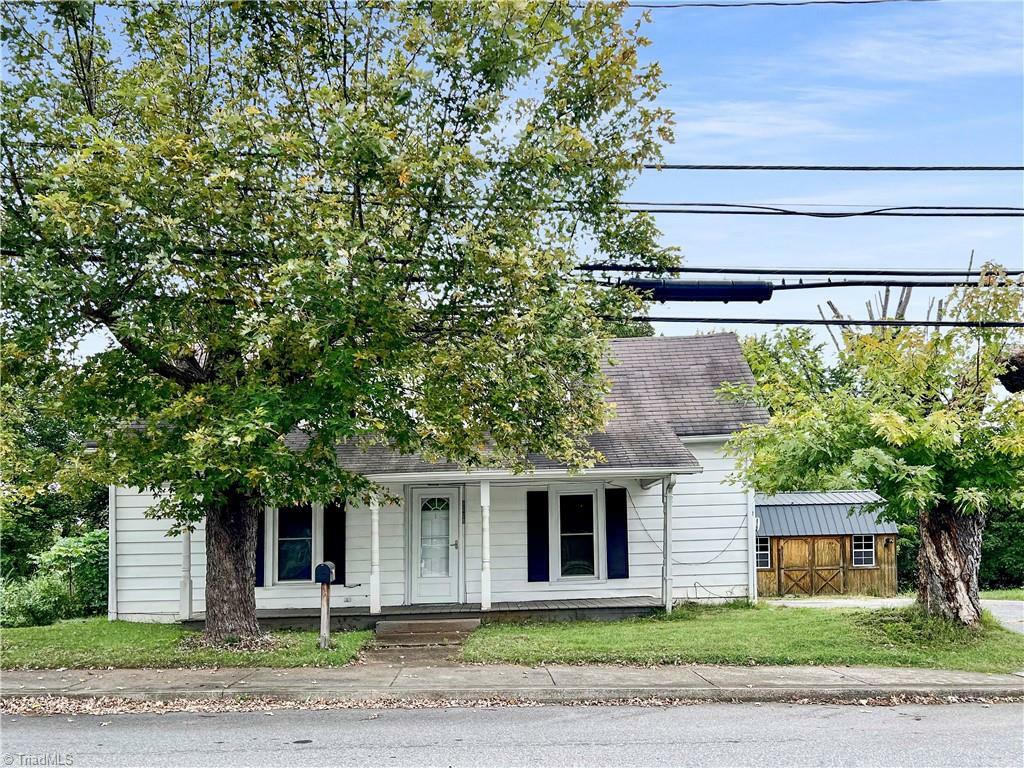 1008 Hinshaw Street  North Wilkesboro NC 28659 photo