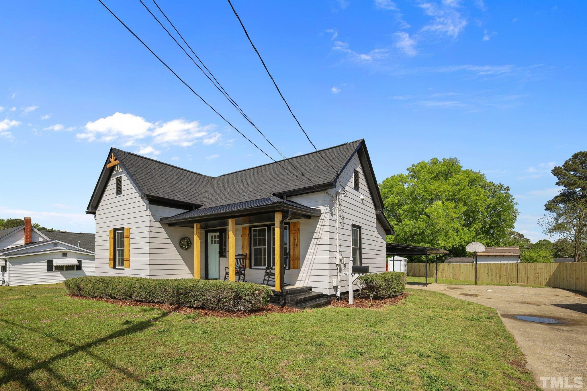 Property Photo:  201 N 13th Street  NC 28339 