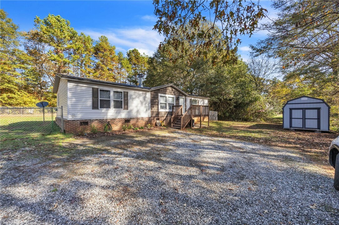 Property Photo:  15 Fisher Jenkins Road  SC 29625 