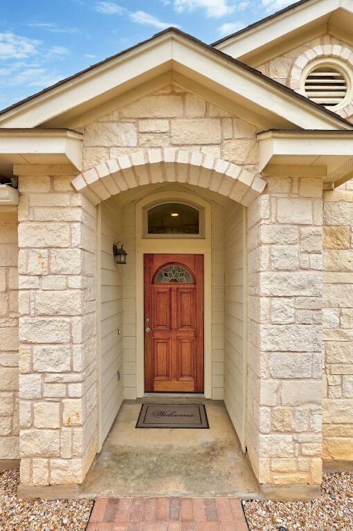 Property Photo: 105 River Park Lane TX 78626