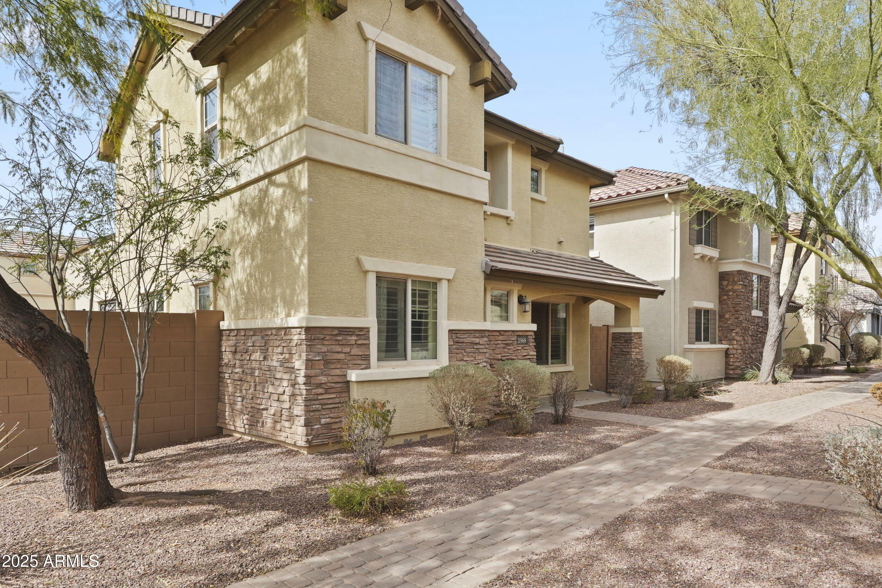 Property Photo:  2568 E Boston Street  AZ 85295 