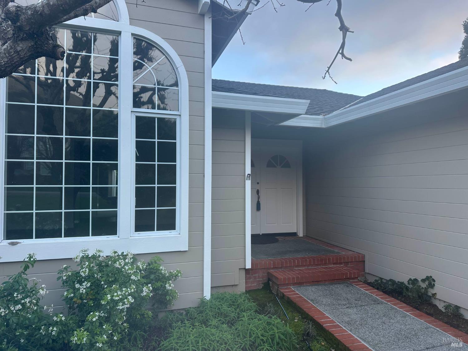 Property Photo: 36 Bridgegate Drive CA 94903