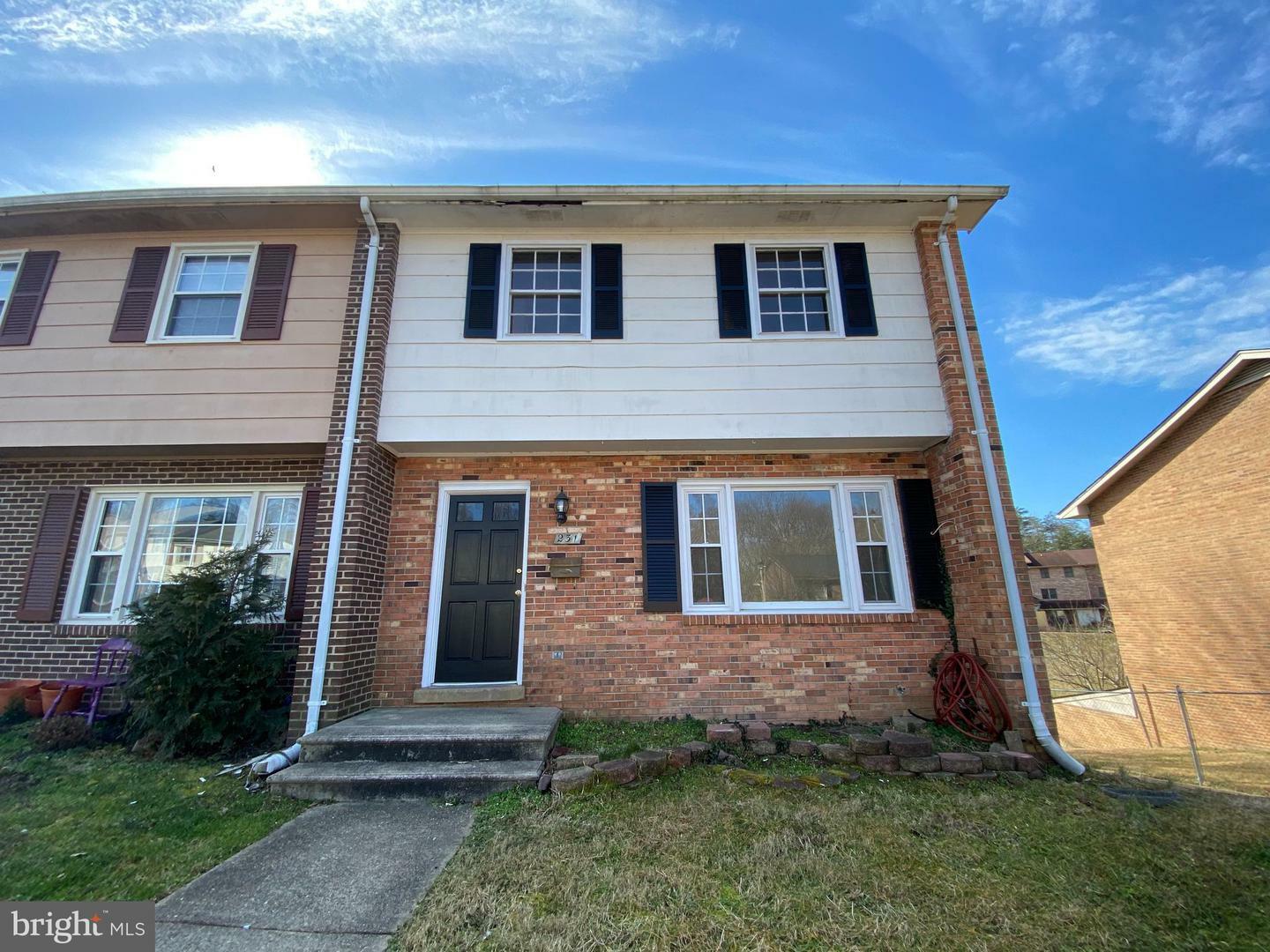 Property Photo:  231 Overlook Court  VA 22405 