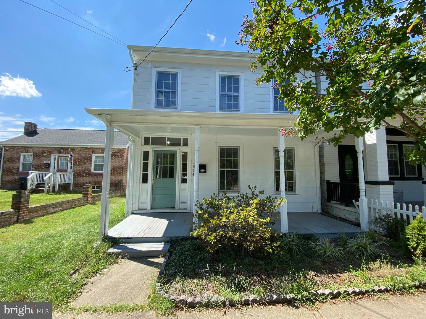 Property Photo:  1614 Caroline Street  VA 22401 