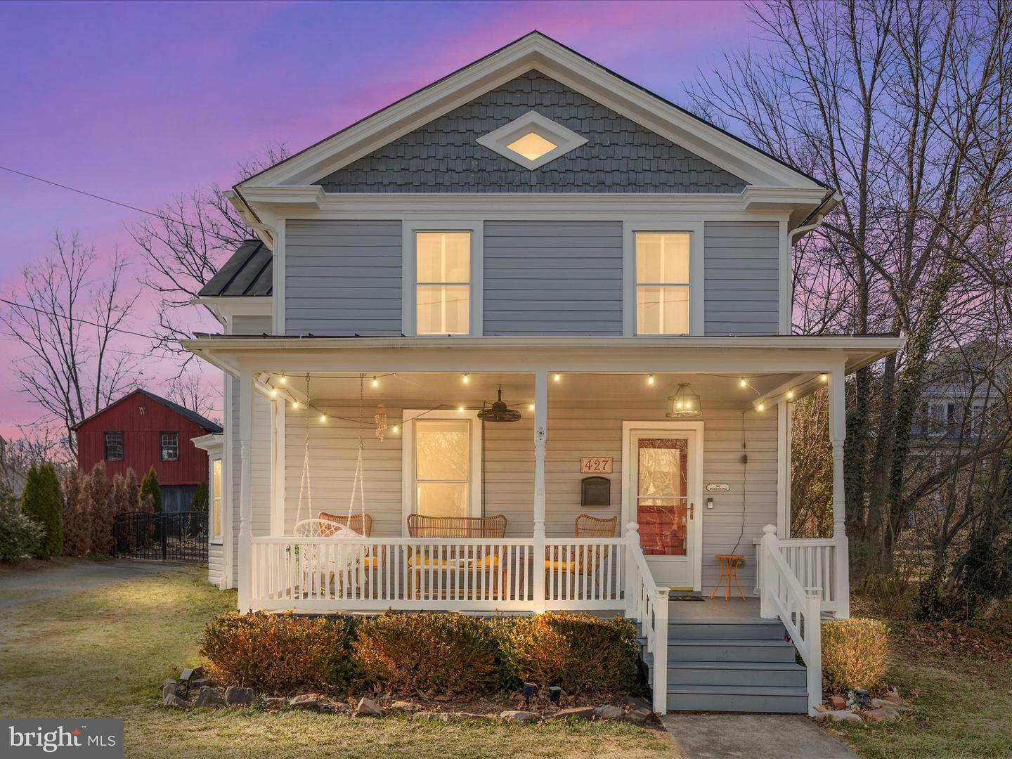 Property Photo: 427 S King Street VA 20175