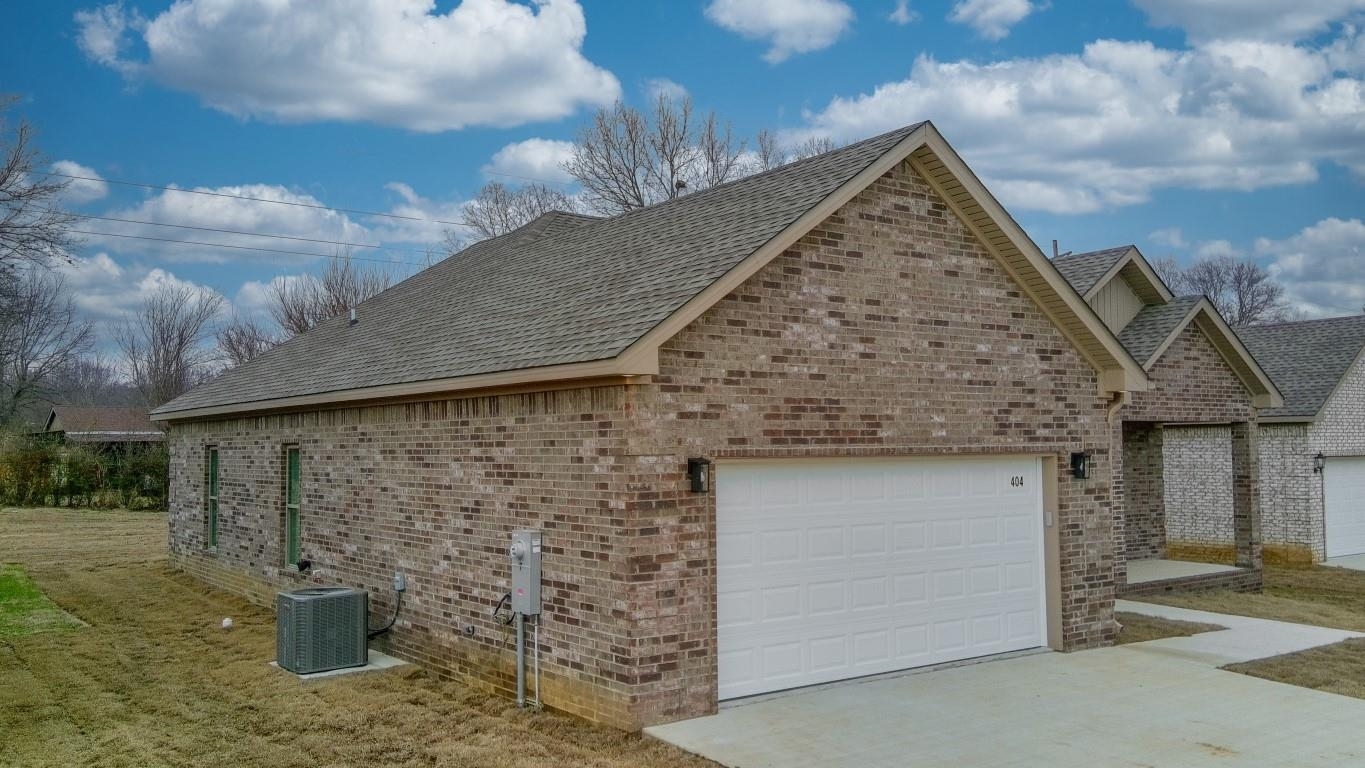 Property Photo: 404 Everett Lane AR 72401