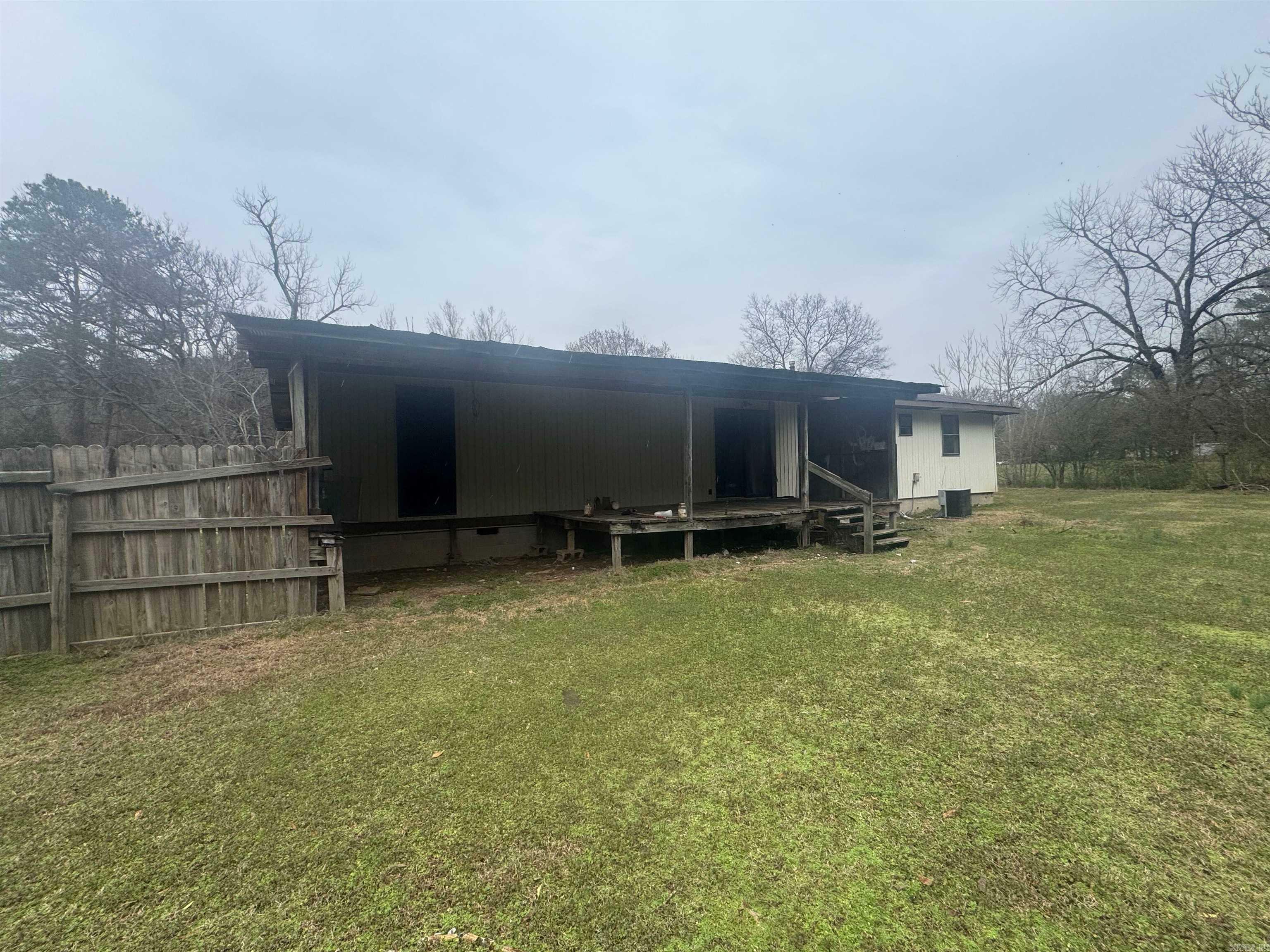 Property Photo:  1713 Mountain Pine Road  AR 71913 