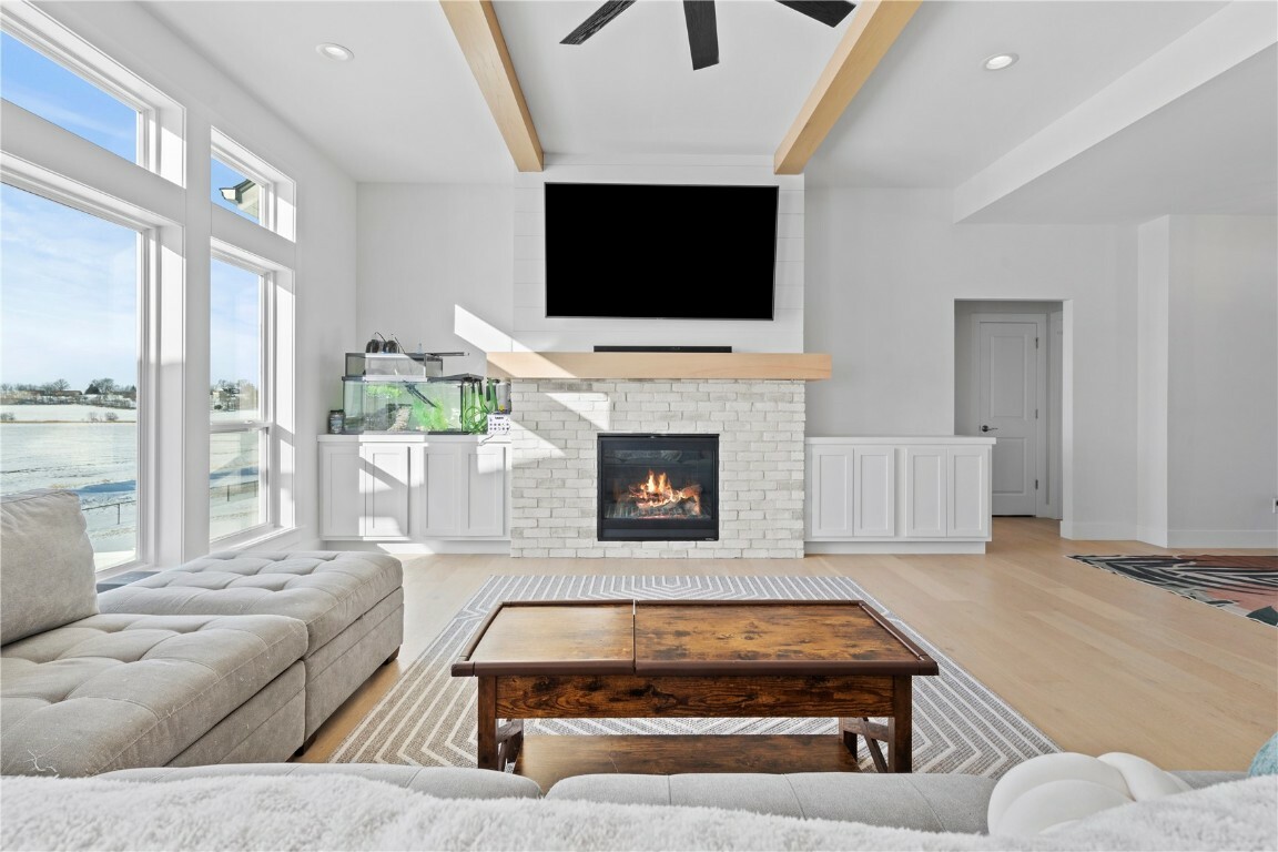 Property Photo: 509 Heartland Street IA 52228