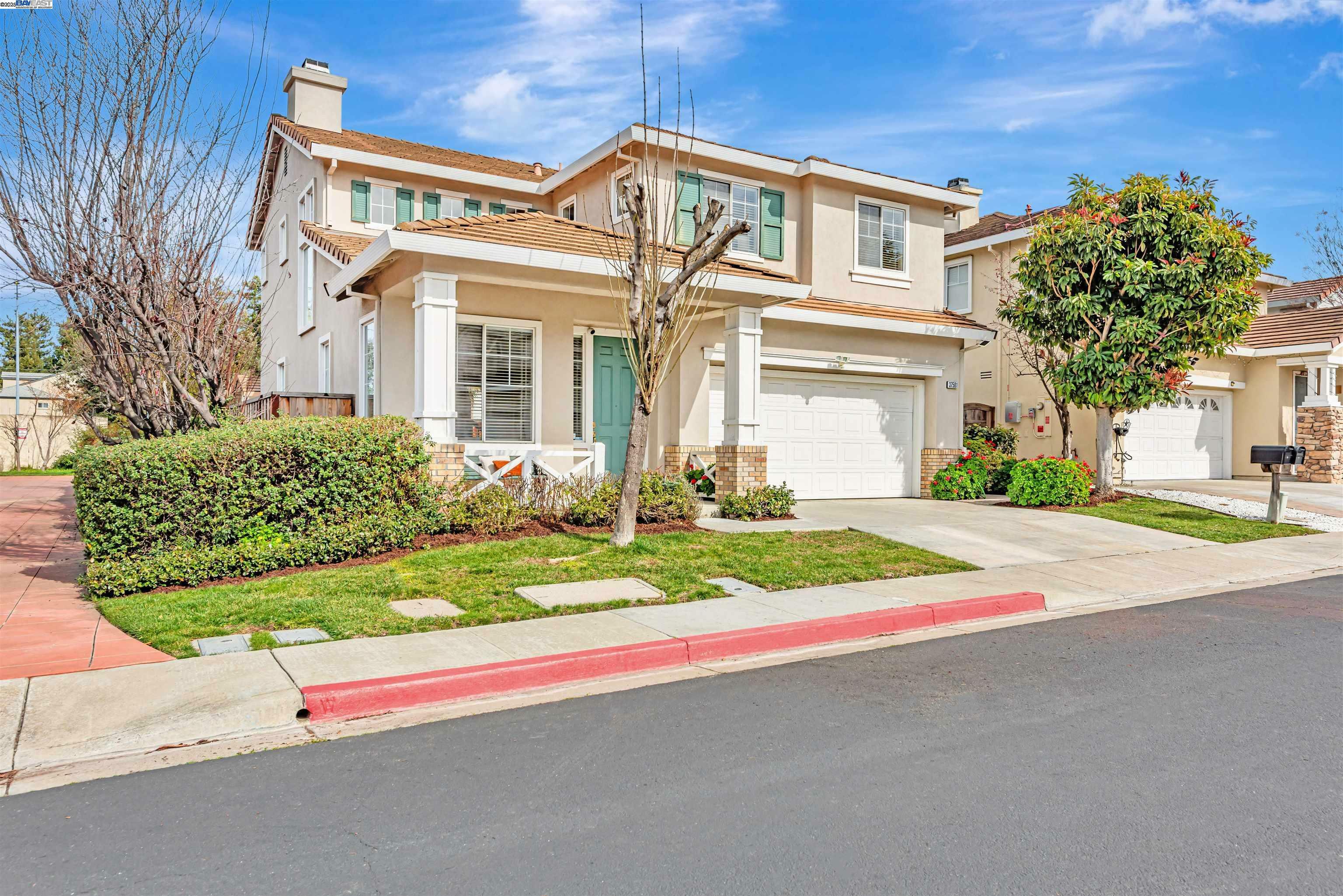 Property Photo:  37501 Summer Holly Cmn  CA 94536 