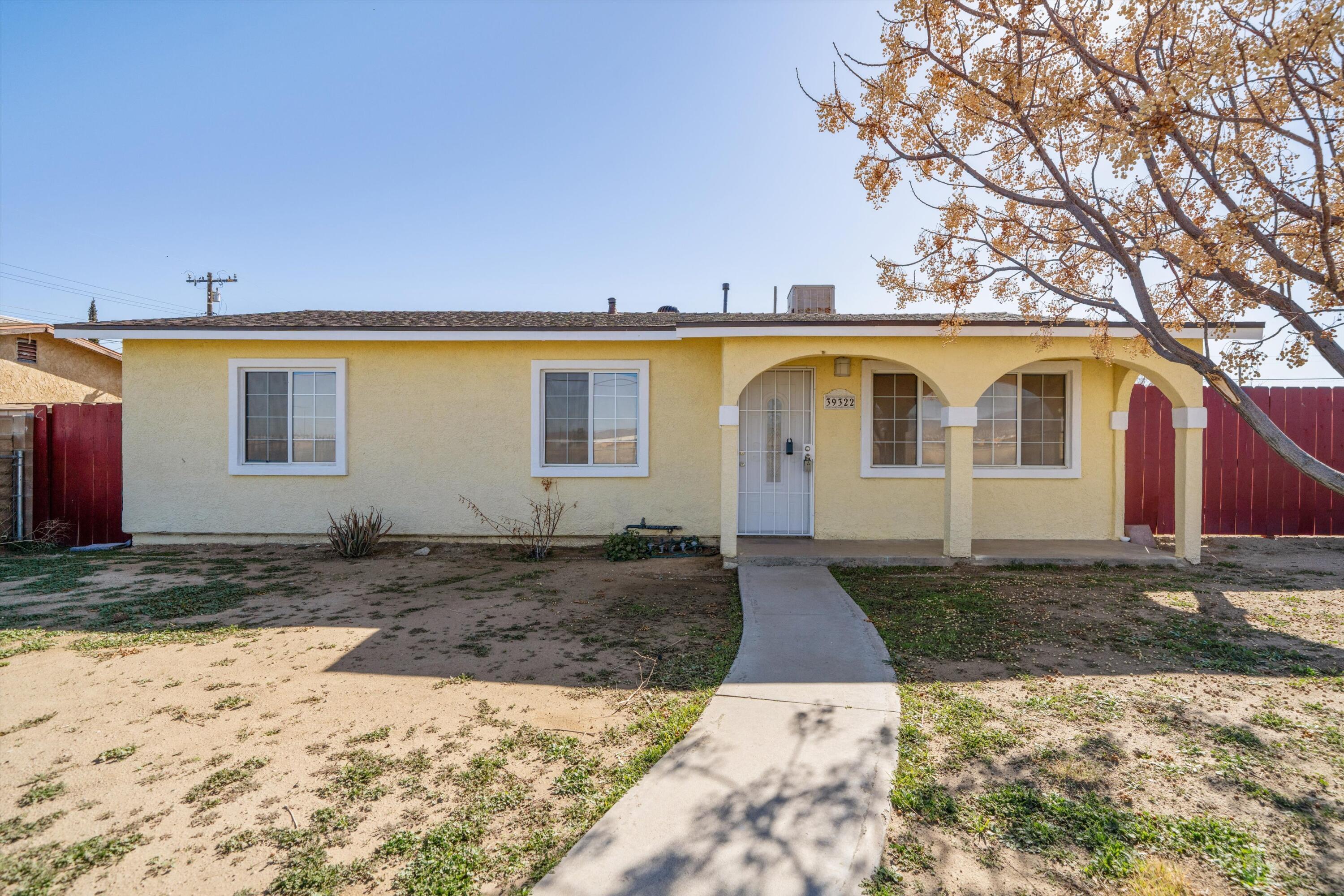 39322 E 10th Street  Palmdale CA 93550 photo