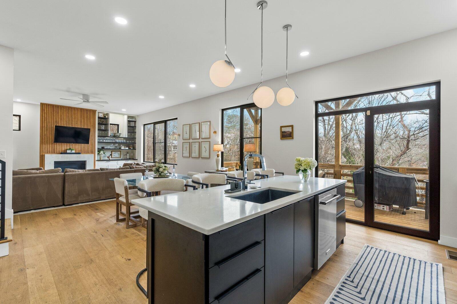 Property Photo: 504 Rosewood Street TN 37405