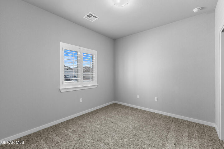 Property Photo:  937 Nayland Place  TX 79928 