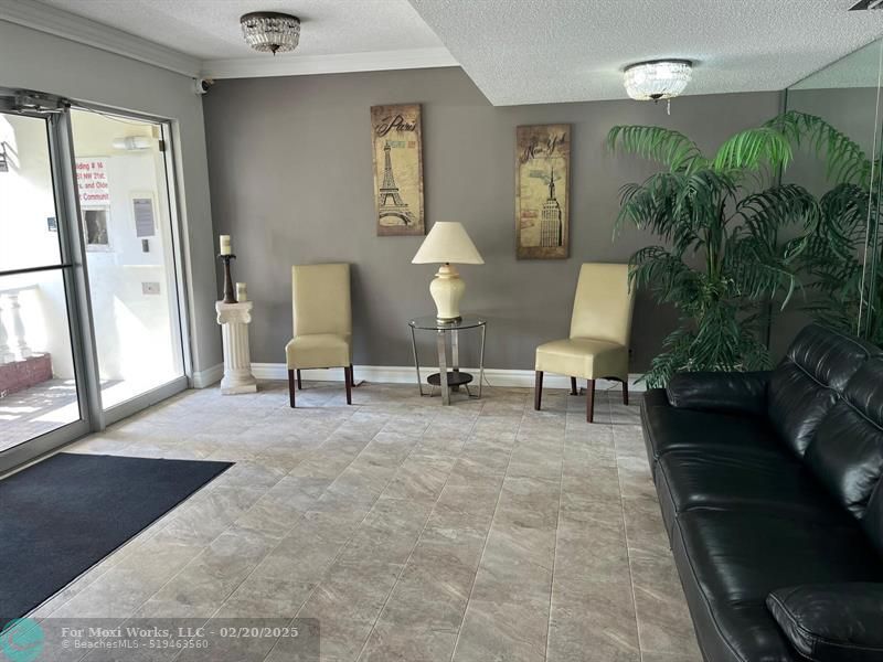 Property Photo: 4851 NW 21st St 404 FL 33313