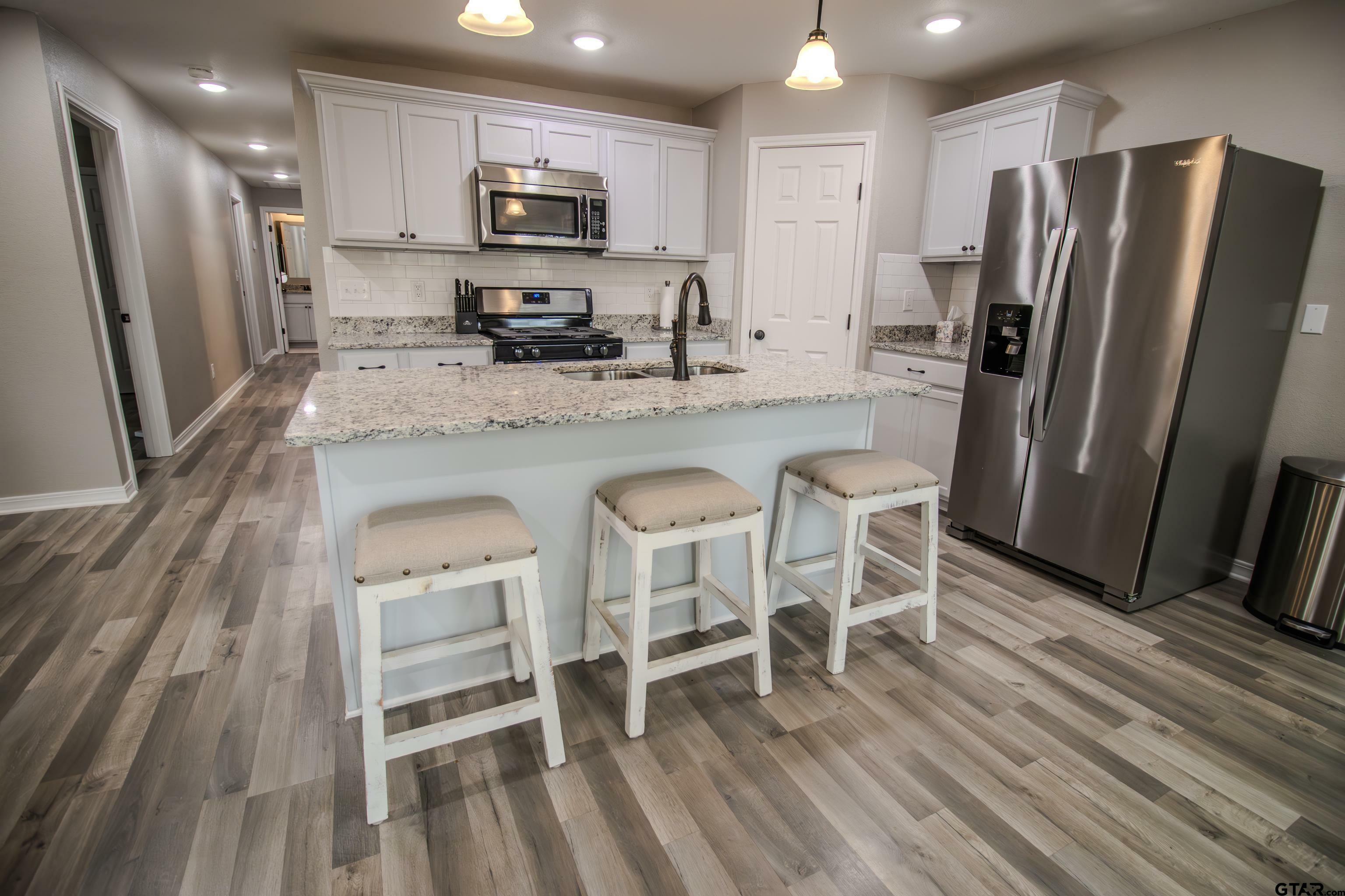 Property Photo: 245 Pr 8706 TX 75657
