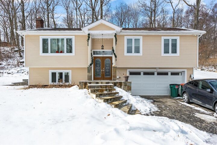 23 Butterfly Lane  Putnam Valley NY 10579 photo