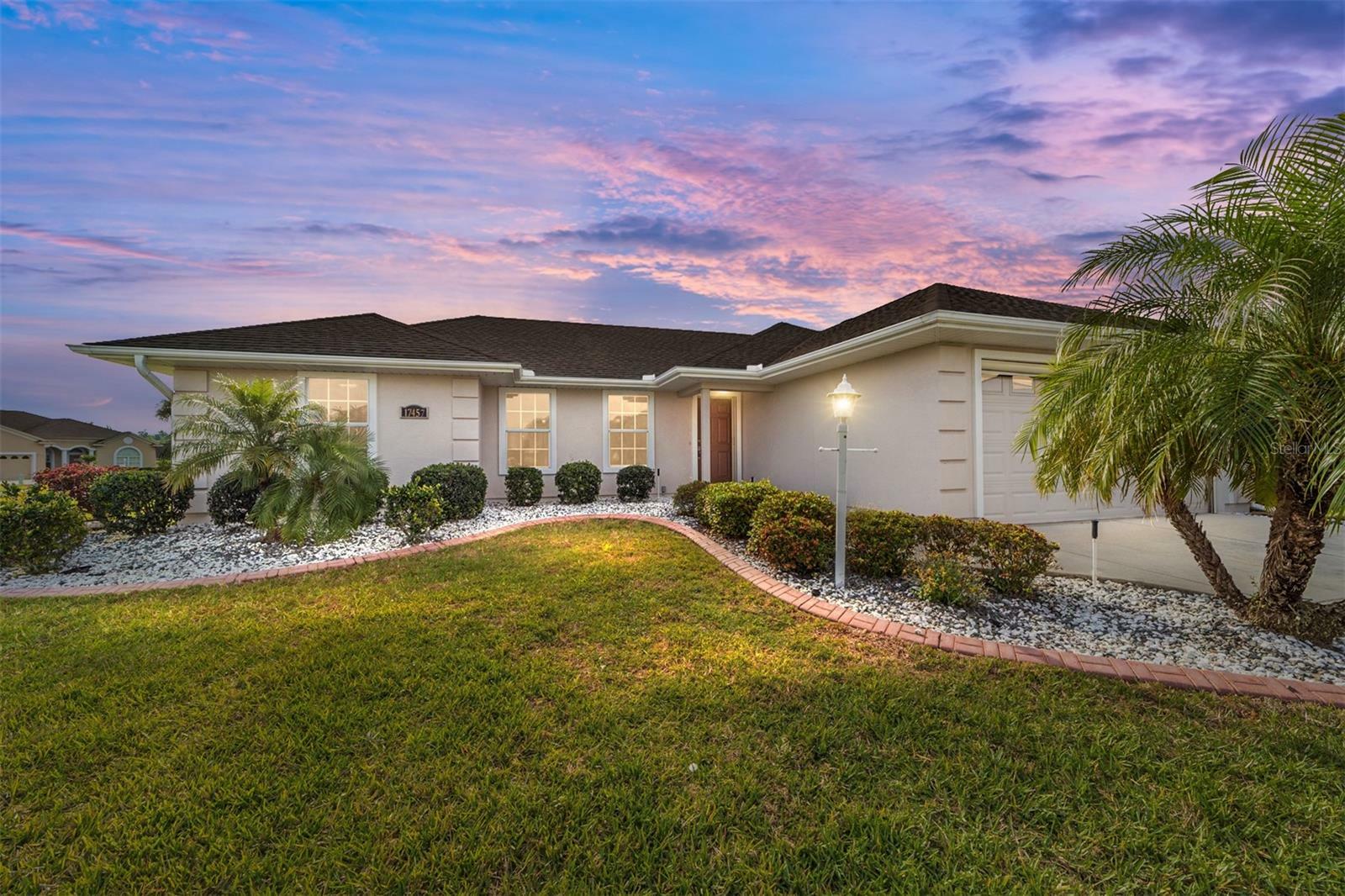 Property Photo: 17457 SE 121st Circle FL 34491
