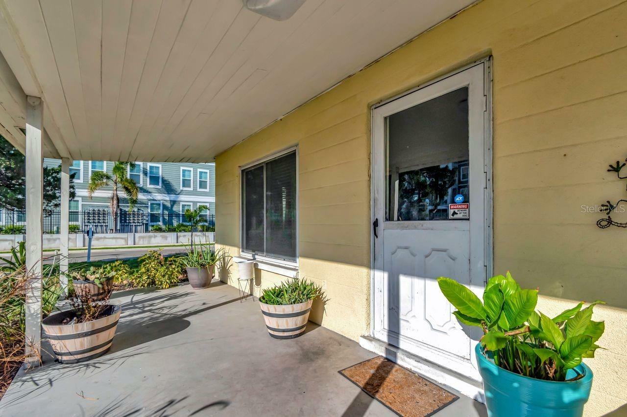 Property Photo:  1206 2nd Avenue E  FL 34208 