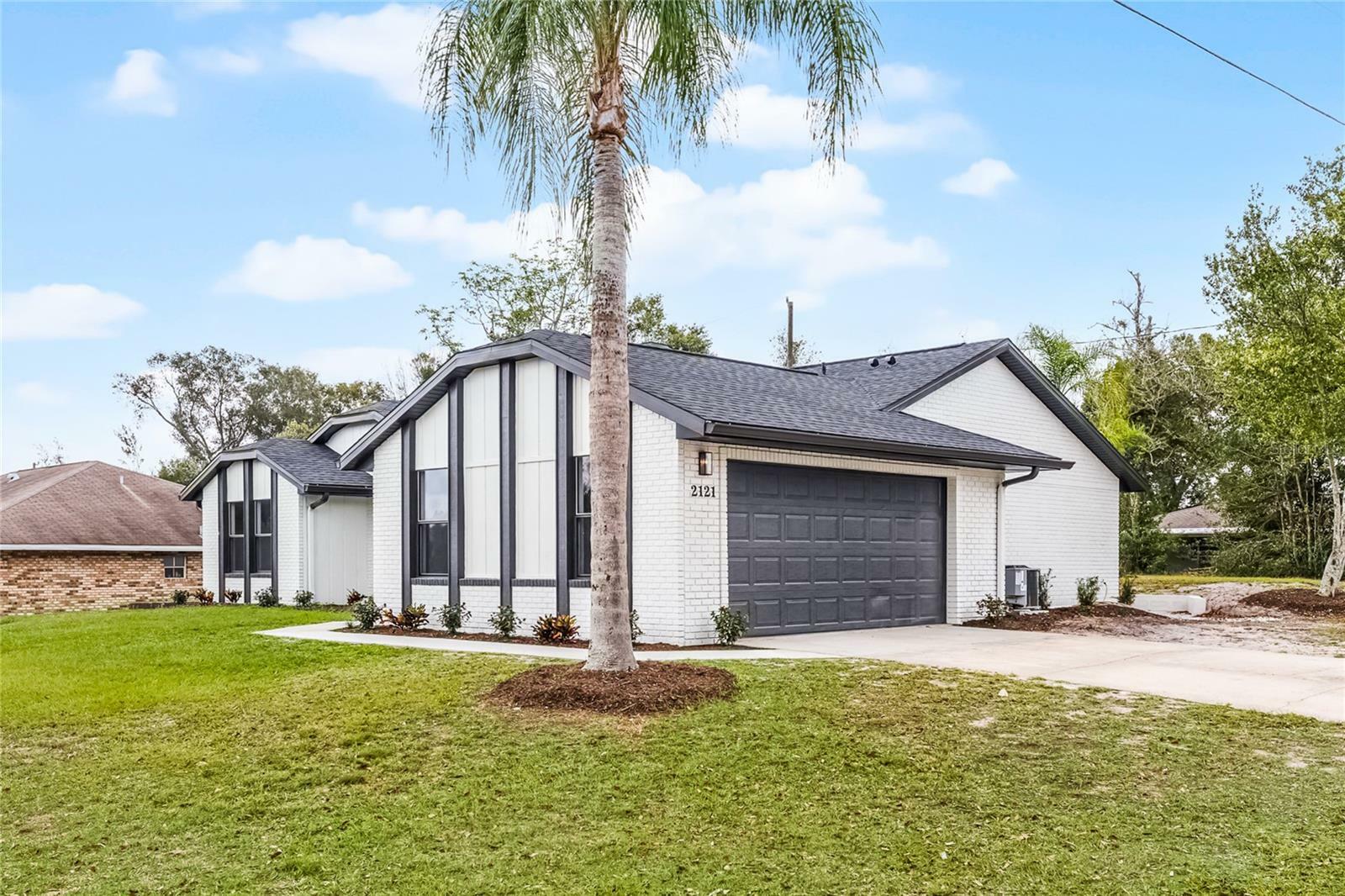 Property Photo:  2121 Arrowhead Avenue  FL 32725 