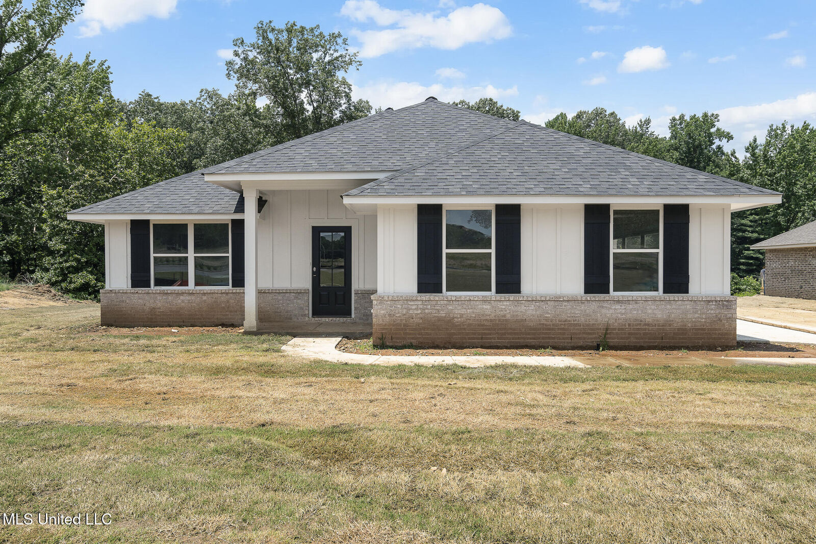 Property Photo:  4185 W Olivia Circle  MS 38654 