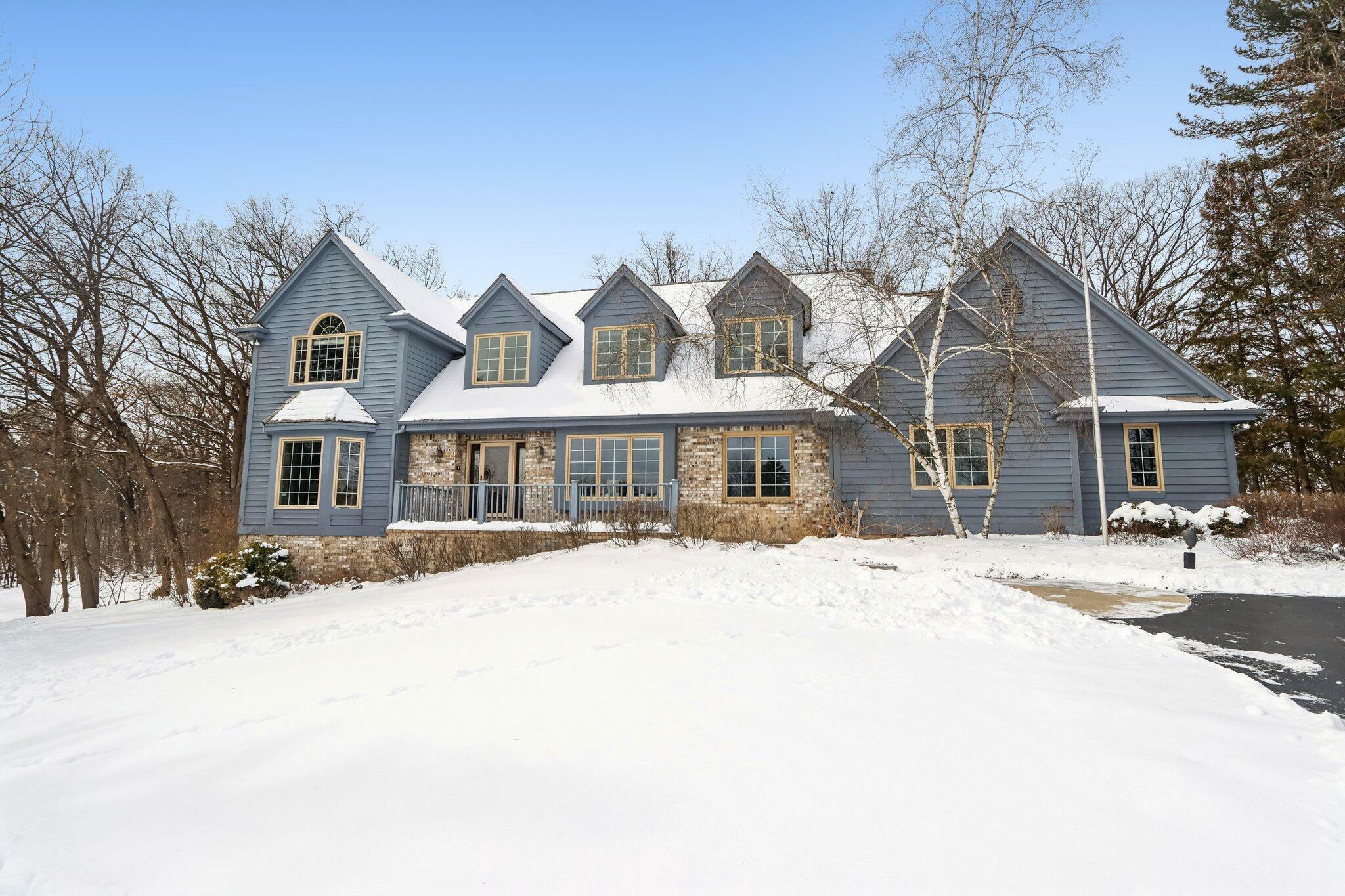 W303n3247 Timber Hill Ct  Delafield WI 53072 photo