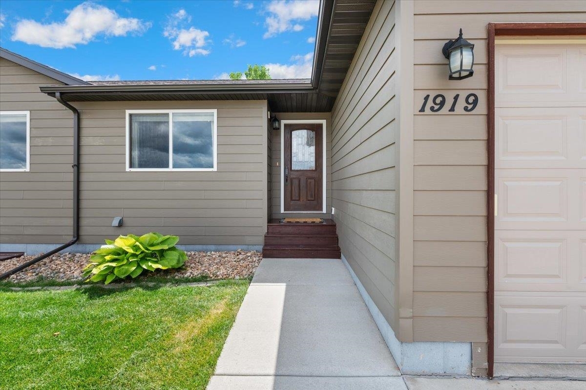 Property Photo:  1919 Ward Avenue  SD 57783 