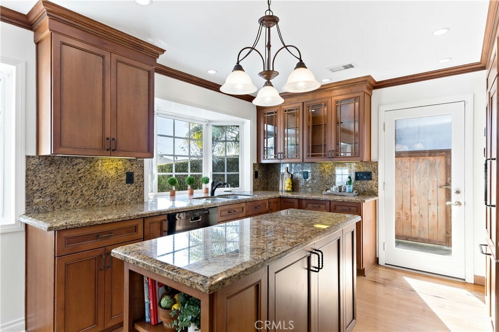 Property Photo: 15501 Cabot Circle CA 92647