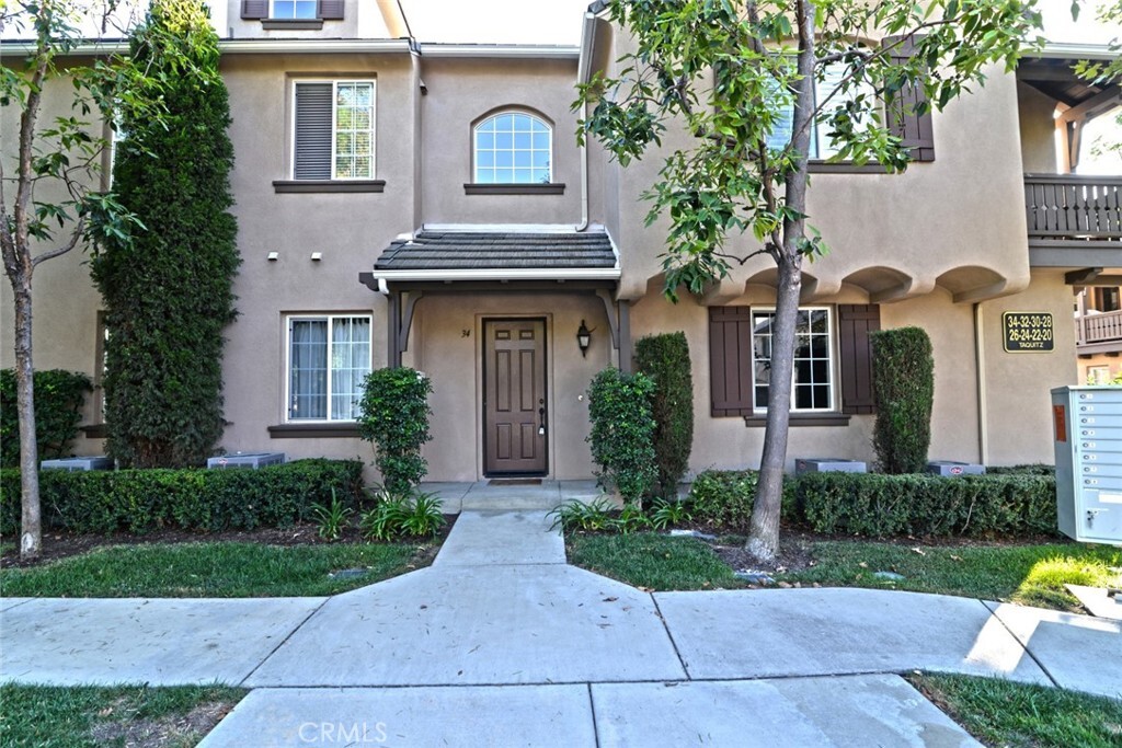 Property Photo:  34 Taquitz 33  CA 92602 
